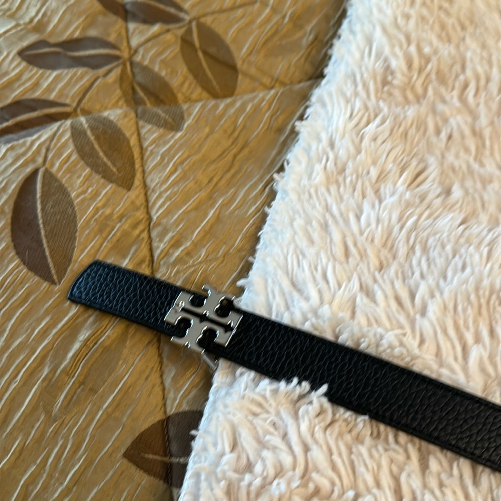 Tory Burch logo belt